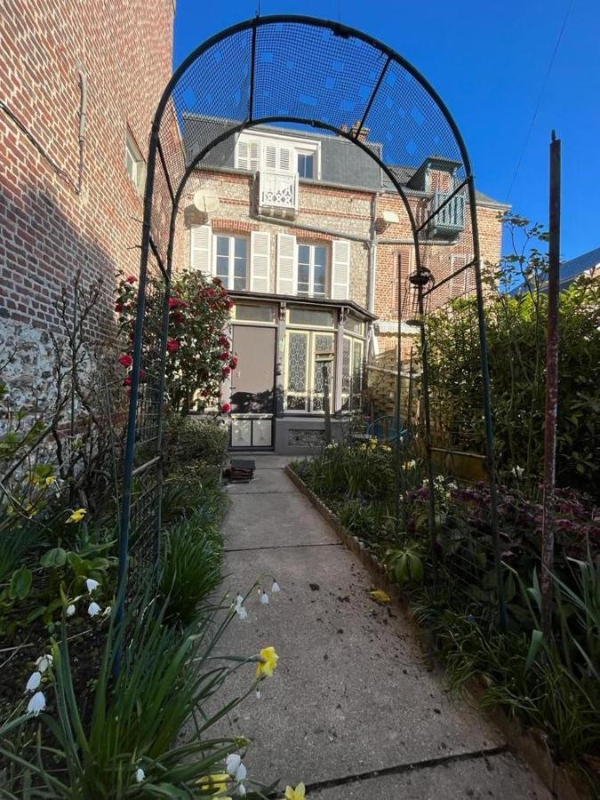 Maison Familiale De Ville A Etretat Ngoại thất bức ảnh